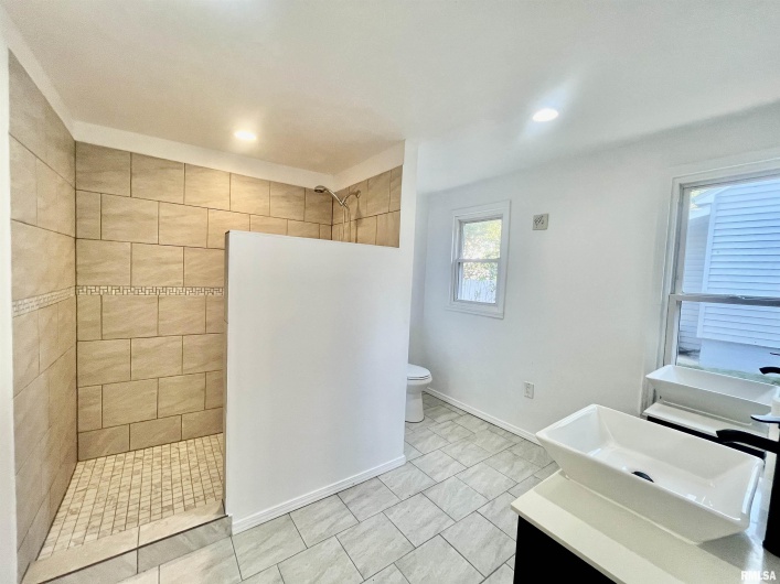 1302 CATHERINE Street, Metropolis, Illinois 62960, 2 Bedrooms Bedrooms, 0 ,1 BathroomBathrooms,Residential,For Sale,CATHERINE,0,RMAEB459630