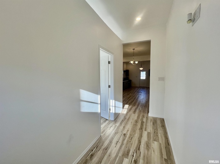 1302 CATHERINE Street, Metropolis, Illinois 62960, 2 Bedrooms Bedrooms, 0 ,1 BathroomBathrooms,Residential,For Sale,CATHERINE,0,RMAEB459630