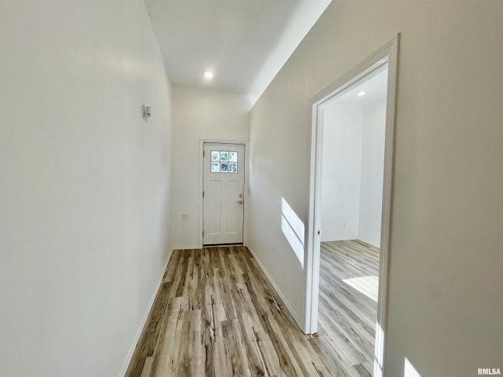 1302 CATHERINE Street, Metropolis, Illinois 62960, 2 Bedrooms Bedrooms, 0 ,1 BathroomBathrooms,Residential,For Sale,CATHERINE,0,RMAEB459630