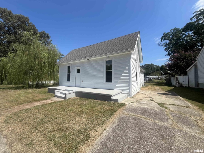 1302 CATHERINE Street, Metropolis, Illinois 62960, 2 Bedrooms Bedrooms, 0 ,1 BathroomBathrooms,Residential,For Sale,CATHERINE,0,RMAEB459630
