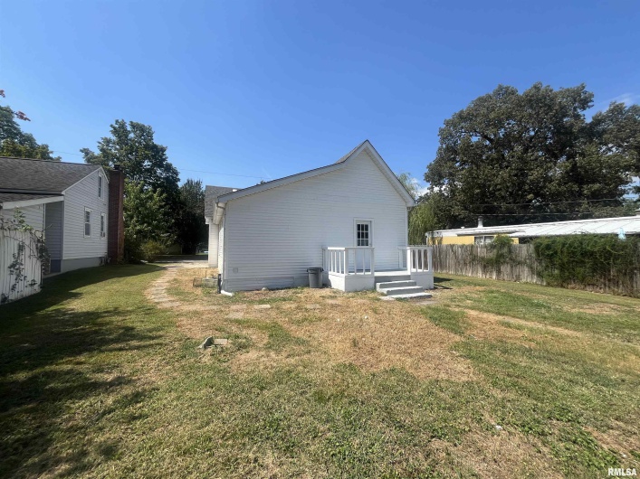 1302 CATHERINE Street, Metropolis, Illinois 62960, 2 Bedrooms Bedrooms, 0 ,1 BathroomBathrooms,Residential,For Sale,CATHERINE,0,RMAEB459630