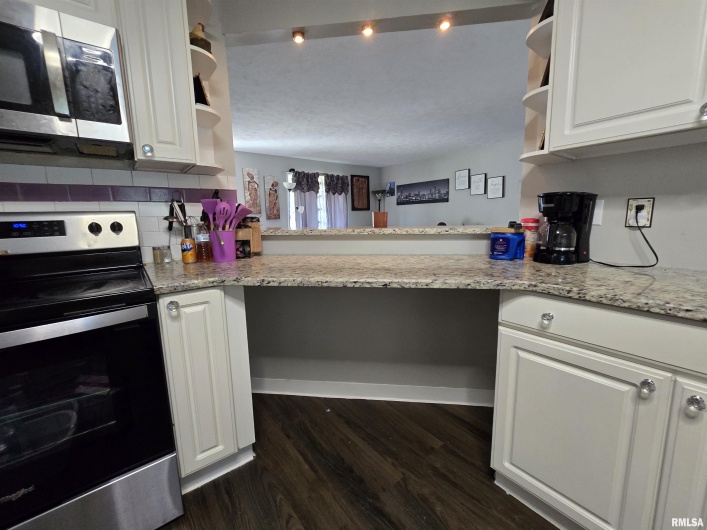 207 Bob A Rosa Avenue A, Murphysboro, Illinois 62966, 3 Bedrooms Bedrooms, 0 ,2 BathroomsBathrooms,Residential,For Sale,Bob A Rosa,0,RMAEB459631