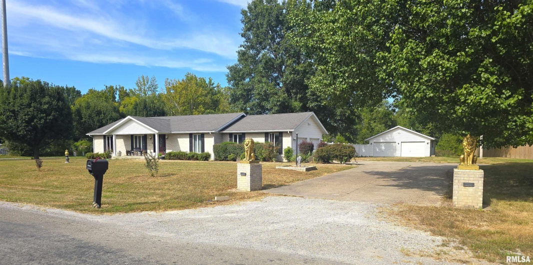 207 Bob A Rosa Avenue A, Murphysboro, Illinois 62966, 3 Bedrooms Bedrooms, 0 ,2 BathroomsBathrooms,Residential,For Sale,Bob A Rosa,0,RMAEB459631