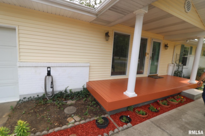 101 Lingale Street, Marion, Illinois 62959, 3 Bedrooms Bedrooms, 0 ,2 BathroomsBathrooms,Residential,For Sale,Lingale,0,RMAEB459628