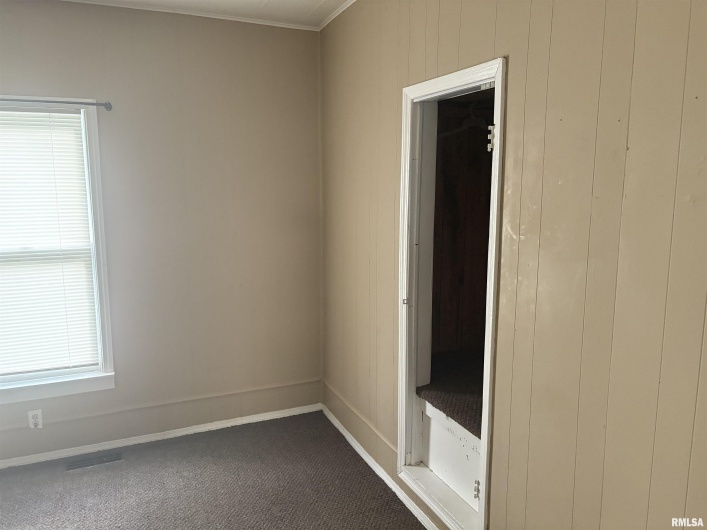 2142 HERBERT Street, Murphysboro, Illinois 62966, 3 Bedrooms Bedrooms, 0 ,1 BathroomBathrooms,Residential,For Sale,HERBERT,0,RMAEB459633