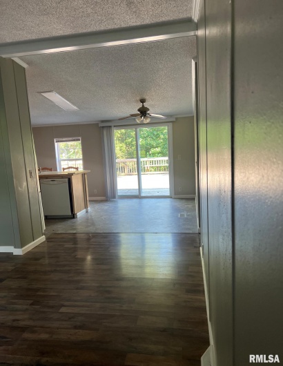 69/94 High Ridge Road, Carbondale, Illinois 62901, 3 Bedrooms Bedrooms, 0 ,2 BathroomsBathrooms,Residential,For Sale,High Ridge,0,RMAEB459635