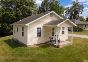 491 WELLS Road, Murphysboro, Illinois 62966, 2 Bedrooms Bedrooms, 0 ,1 BathroomBathrooms,Residential,For Sale,WELLS,0,RMAEB459634