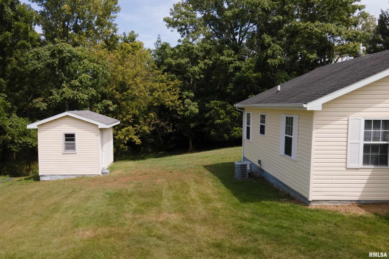 491 WELLS Road, Murphysboro, Illinois 62966, 2 Bedrooms Bedrooms, 0 ,1 BathroomBathrooms,Residential,For Sale,WELLS,0,RMAEB459634