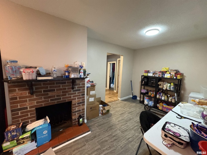 800 Giant City Road, Carbondale, Illinois 62901, 3 Bedrooms Bedrooms, 0 ,1 BathroomBathrooms,Residential,For Sale,Giant City,0,RMAEB459639
