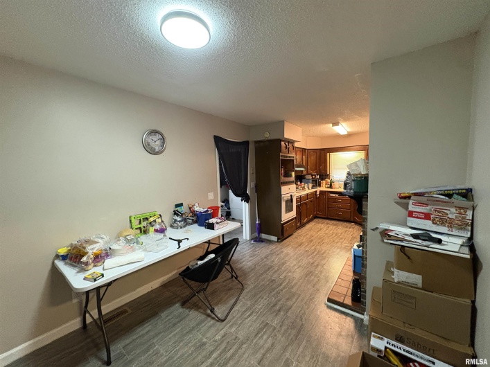 800 Giant City Road, Carbondale, Illinois 62901, 3 Bedrooms Bedrooms, 0 ,1 BathroomBathrooms,Residential,For Sale,Giant City,0,RMAEB459639