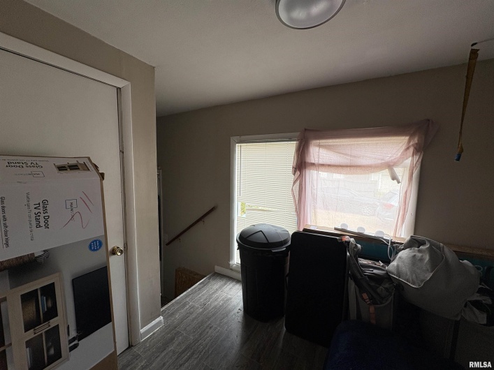 800 Giant City Road, Carbondale, Illinois 62901, 3 Bedrooms Bedrooms, 0 ,1 BathroomBathrooms,Residential,For Sale,Giant City,0,RMAEB459639