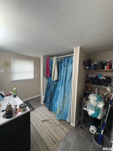 800 Giant City Road, Carbondale, Illinois 62901, 3 Bedrooms Bedrooms, 0 ,1 BathroomBathrooms,Residential,For Sale,Giant City,0,RMAEB459639
