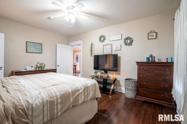 621 14TH Street, Herrin, Illinois 62948, 4 Bedrooms Bedrooms, 0 ,1 BathroomBathrooms,Residential,For Sale,14TH,0,RMAQC4267146