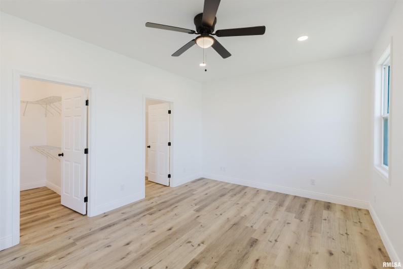 1202 JOY Lane, Johnston City, Illinois 62951, 3 Bedrooms Bedrooms, 0 ,2 BathroomsBathrooms,Residential,For Sale,JOY,0,RMAQC4267081