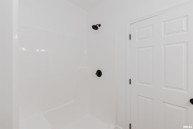 1202 JOY Lane, Johnston City, Illinois 62951, 3 Bedrooms Bedrooms, 0 ,2 BathroomsBathrooms,Residential,For Sale,JOY,0,RMAQC4267081