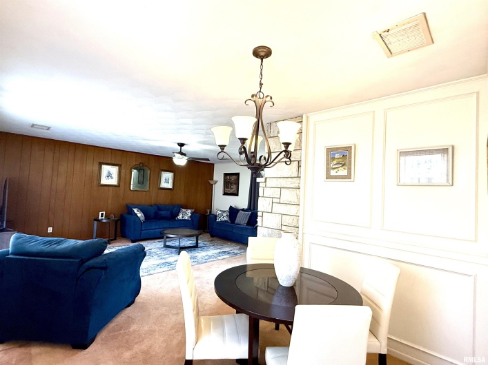 602 CEDAR Lane, Marion, Illinois 62959, 3 Bedrooms Bedrooms, 0 ,2 BathroomsBathrooms,Residential,For Sale,CEDAR,0,RMAEB459653
