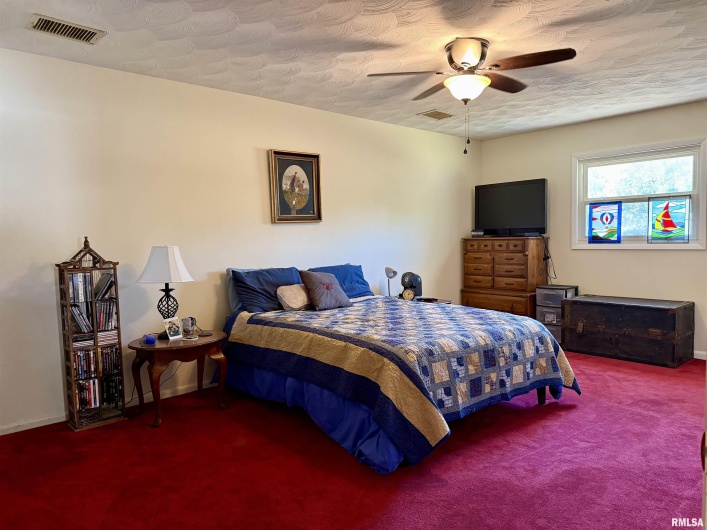 602 CEDAR Lane, Marion, Illinois 62959, 3 Bedrooms Bedrooms, 0 ,2 BathroomsBathrooms,Residential,For Sale,CEDAR,0,RMAEB459653