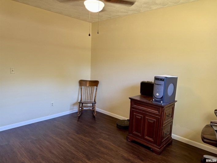 602 CEDAR Lane, Marion, Illinois 62959, 3 Bedrooms Bedrooms, 0 ,2 BathroomsBathrooms,Residential,For Sale,CEDAR,0,RMAEB459653