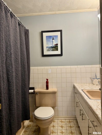 602 CEDAR Lane, Marion, Illinois 62959, 3 Bedrooms Bedrooms, 0 ,2 BathroomsBathrooms,Residential,For Sale,CEDAR,0,RMAEB459653