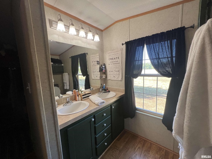 9549 Johns Lane, Marion, Illinois 62959, 3 Bedrooms Bedrooms, 0 ,0,Manufactured In Park,For Sale,Johns,0,RMAEB459654