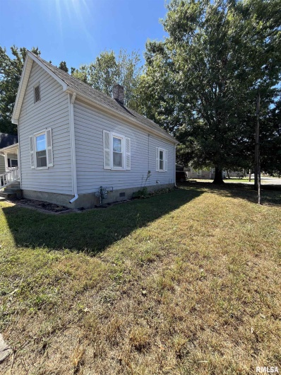 421 21ST Street, Herrin, Illinois 62948, 2 Bedrooms Bedrooms, 0 ,1 BathroomBathrooms,Residential,For Sale,21ST,0,RMAQC4267192