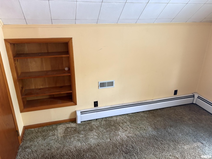604 20TH Street, Murphysboro, Illinois 62966, 4 Bedrooms Bedrooms, 0 ,1 BathroomBathrooms,Residential,For Sale,20TH,0,RMAEB459657