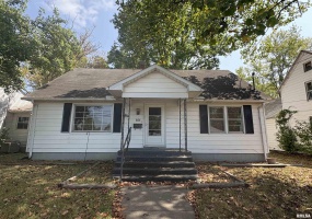 604 20TH Street, Murphysboro, Illinois 62966, 4 Bedrooms Bedrooms, 0 ,1 BathroomBathrooms,Residential,For Sale,20TH,0,RMAEB459657