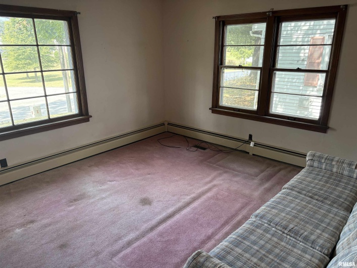 604 20TH Street, Murphysboro, Illinois 62966, 4 Bedrooms Bedrooms, 0 ,1 BathroomBathrooms,Residential,For Sale,20TH,0,RMAEB459657