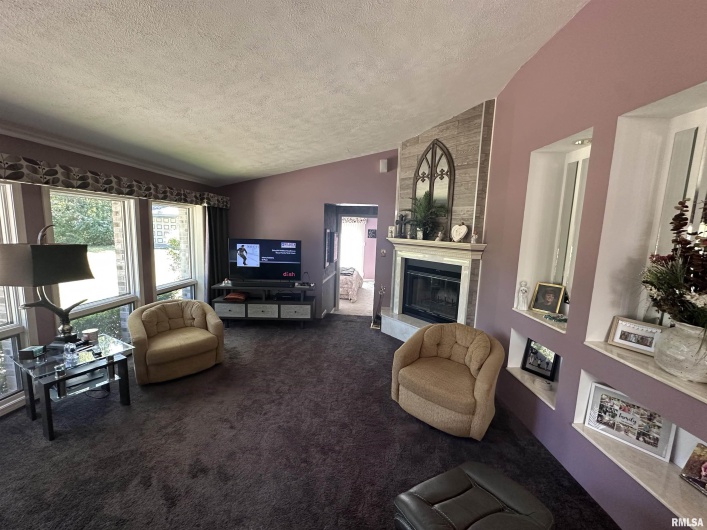 2381 LOGAN Street, Murphysboro, Illinois 62966, 4 Bedrooms Bedrooms, 0 ,3 BathroomsBathrooms,Residential,For Sale,LOGAN,0,RMAEB459660