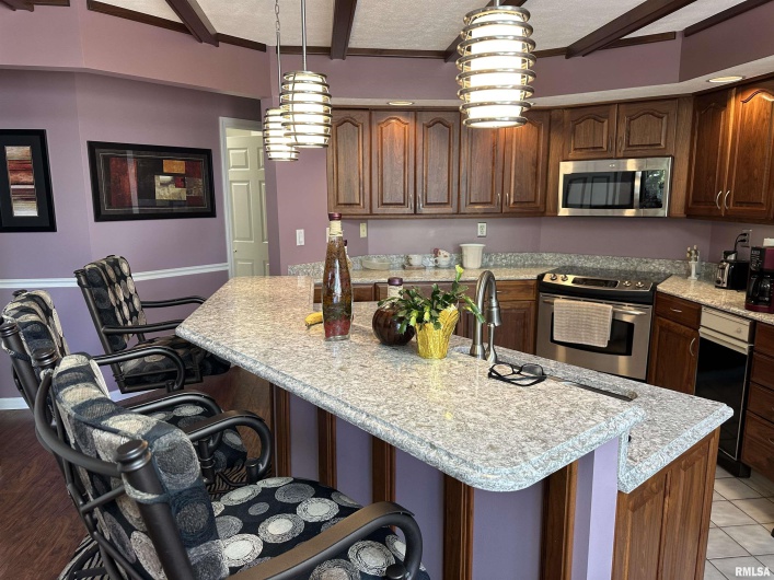 2381 LOGAN Street, Murphysboro, Illinois 62966, 4 Bedrooms Bedrooms, 0 ,3 BathroomsBathrooms,Residential,For Sale,LOGAN,0,RMAEB459660