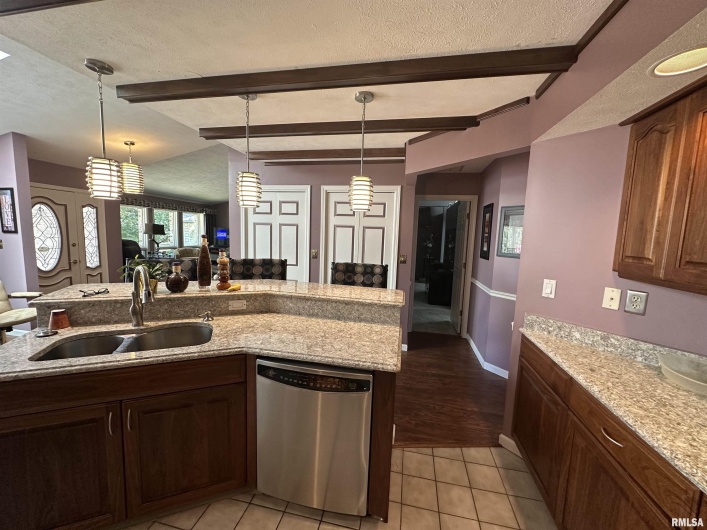 2381 LOGAN Street, Murphysboro, Illinois 62966, 4 Bedrooms Bedrooms, 0 ,3 BathroomsBathrooms,Residential,For Sale,LOGAN,0,RMAEB459660