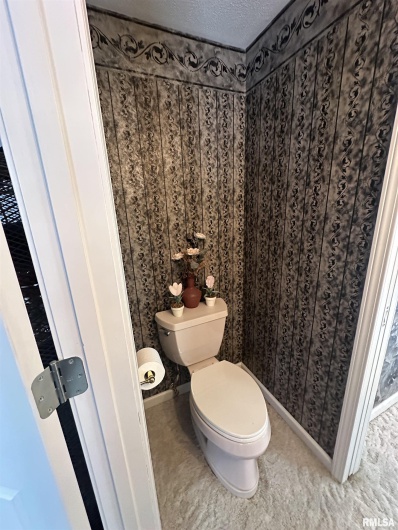 2381 LOGAN Street, Murphysboro, Illinois 62966, 4 Bedrooms Bedrooms, 0 ,3 BathroomsBathrooms,Residential,For Sale,LOGAN,0,RMAEB459660