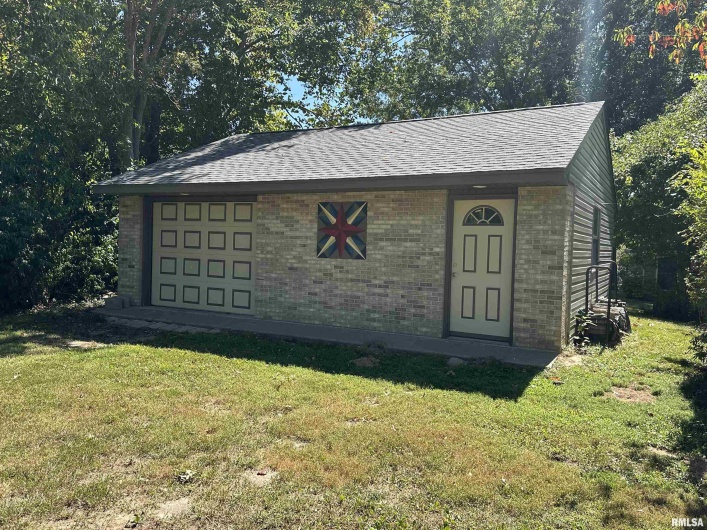 2381 LOGAN Street, Murphysboro, Illinois 62966, 4 Bedrooms Bedrooms, 0 ,3 BathroomsBathrooms,Residential,For Sale,LOGAN,0,RMAEB459660