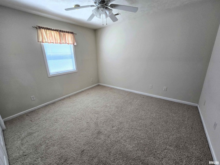 108 CHASE Lane, Marion, Illinois 62959, 3 Bedrooms Bedrooms, 0 ,2 BathroomsBathrooms,Residential,For Sale,CHASE,0,RMAQC4267225
