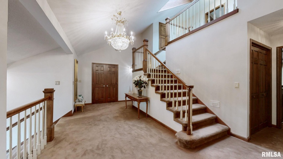 5082 POPLAR Lane, Metropolis, Illinois 62960, 5 Bedrooms Bedrooms, 0 ,4 BathroomsBathrooms,Residential,For Sale,POPLAR,0,RMAEB459669