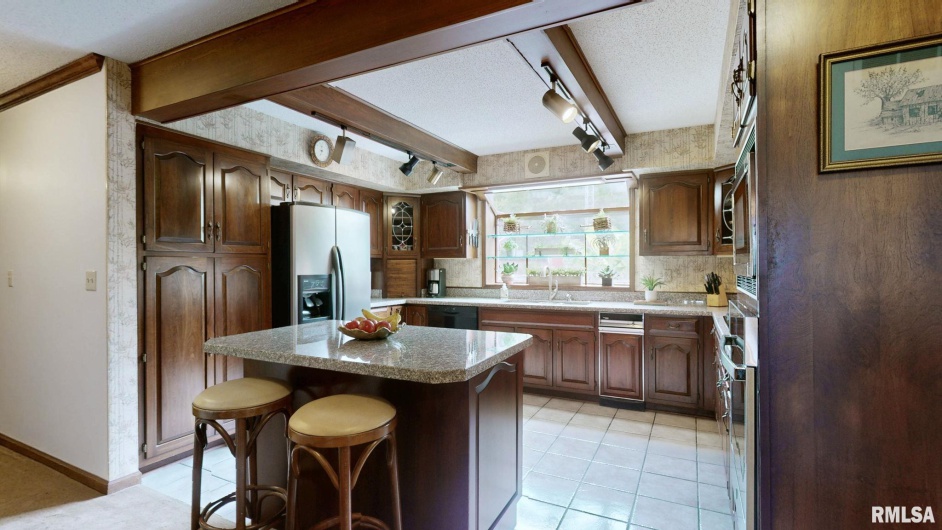5082 POPLAR Lane, Metropolis, Illinois 62960, 5 Bedrooms Bedrooms, 0 ,4 BathroomsBathrooms,Residential,For Sale,POPLAR,0,RMAEB459669