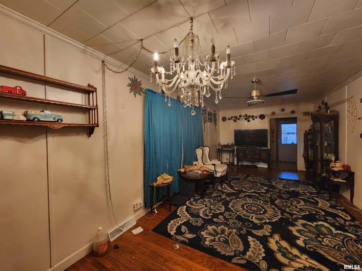 413 8TH Street, Herrin, Illinois 62948-3306, 3 Bedrooms Bedrooms, 0 ,1 BathroomBathrooms,Residential,For Sale,8TH,0,RMAEB459670