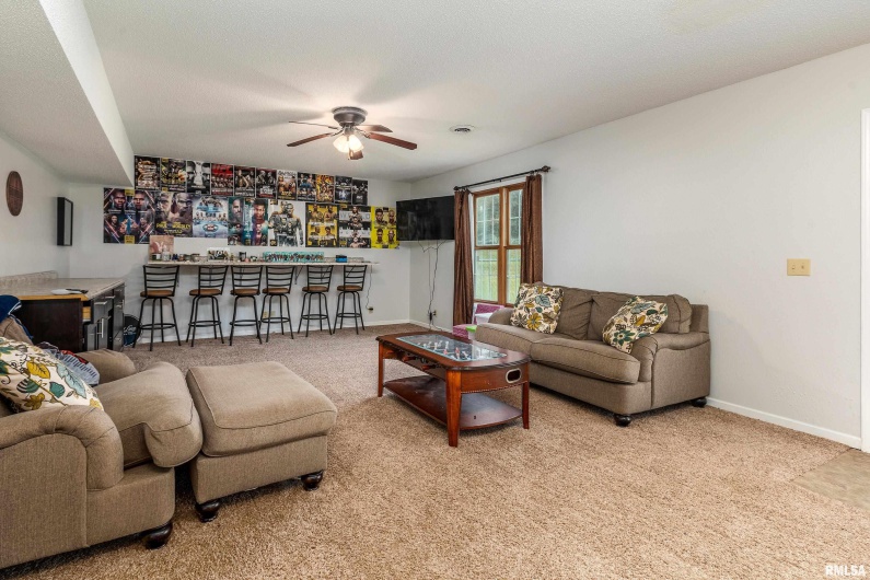 186 Bonnie Brae Road, Carbondale, Illinois 62901, 4 Bedrooms Bedrooms, 0 ,3 BathroomsBathrooms,Residential,For Sale,Bonnie Brae,0,RMAEB459672