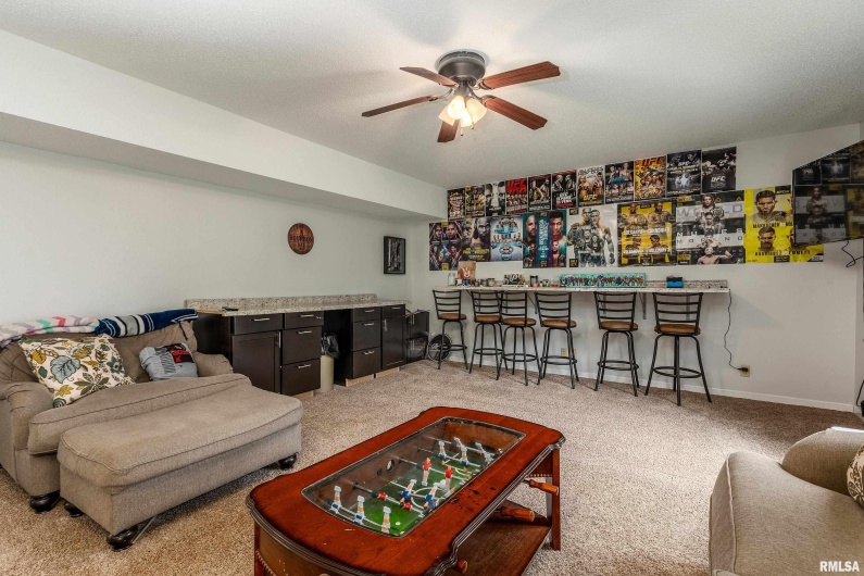 186 Bonnie Brae Road, Carbondale, Illinois 62901, 4 Bedrooms Bedrooms, 0 ,3 BathroomsBathrooms,Residential,For Sale,Bonnie Brae,0,RMAEB459672