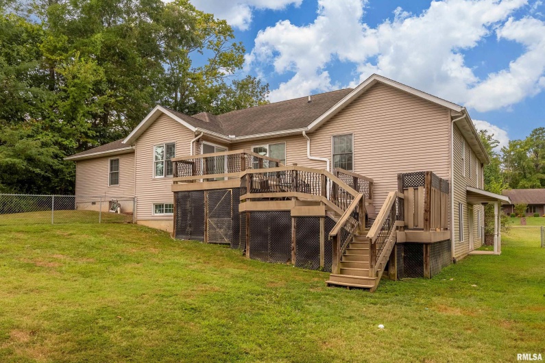186 Bonnie Brae Road, Carbondale, Illinois 62901, 4 Bedrooms Bedrooms, 0 ,3 BathroomsBathrooms,Residential,For Sale,Bonnie Brae,0,RMAEB459672