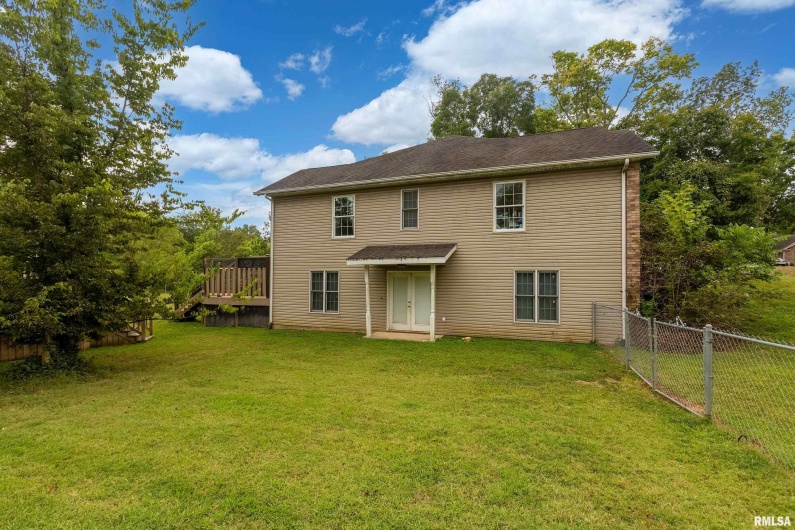 186 Bonnie Brae Road, Carbondale, Illinois 62901, 4 Bedrooms Bedrooms, 0 ,3 BathroomsBathrooms,Residential,For Sale,Bonnie Brae,0,RMAEB459672