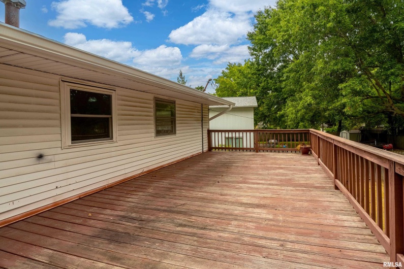 309 Plover Drive, Carbondale, Illinois 62901, 3 Bedrooms Bedrooms, 0 ,1 BathroomBathrooms,Residential,For Sale,Plover,0,RMAEB459673