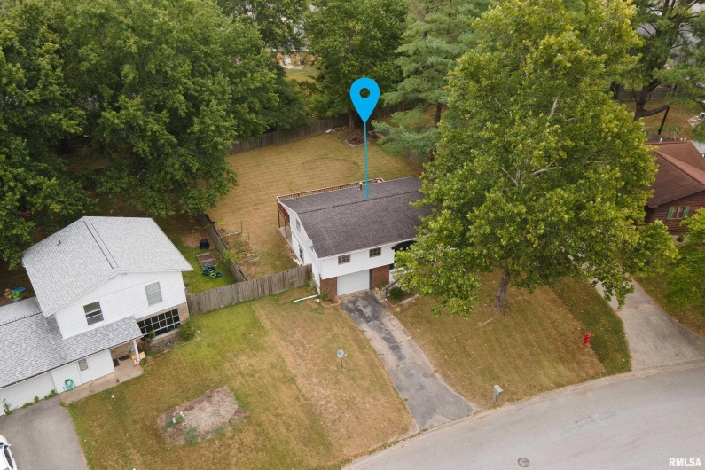 309 Plover Drive, Carbondale, Illinois 62901, 3 Bedrooms Bedrooms, 0 ,1 BathroomBathrooms,Residential,For Sale,Plover,0,RMAEB459673
