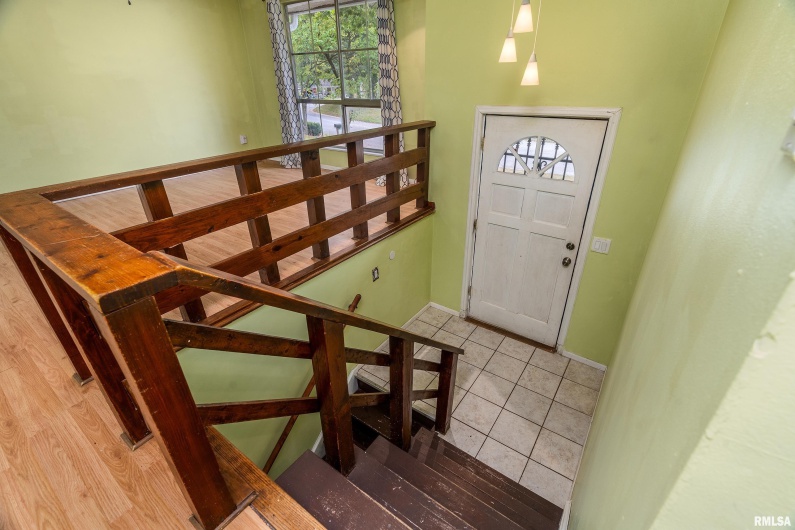 309 Plover Drive, Carbondale, Illinois 62901, 3 Bedrooms Bedrooms, 0 ,1 BathroomBathrooms,Residential,For Sale,Plover,0,RMAEB459673