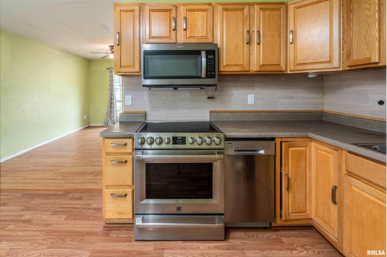 309 Plover Drive, Carbondale, Illinois 62901, 3 Bedrooms Bedrooms, 0 ,1 BathroomBathrooms,Residential,For Sale,Plover,0,RMAEB459673