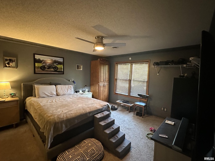 2435 WALNUT Street, Murphysboro, Illinois 62966, 3 Bedrooms Bedrooms, 0 ,2 BathroomsBathrooms,Residential,For Sale,WALNUT,0,RMAEB459677