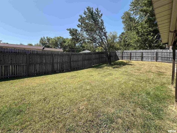 2435 WALNUT Street, Murphysboro, Illinois 62966, 3 Bedrooms Bedrooms, 0 ,2 BathroomsBathrooms,Residential,For Sale,WALNUT,0,RMAEB459677