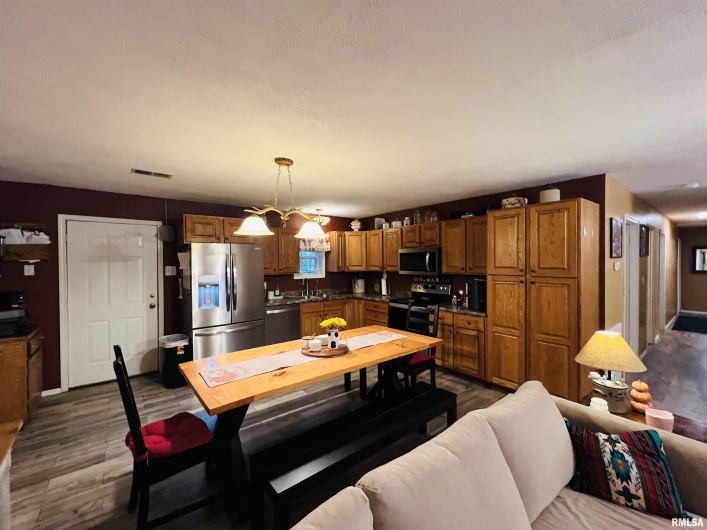 25001 Old Salt Trail, Stonefort, Illinois 62987, 5 Bedrooms Bedrooms, 0 ,2 BathroomsBathrooms,Residential,For Sale,Old Salt,0,RMAEB459680