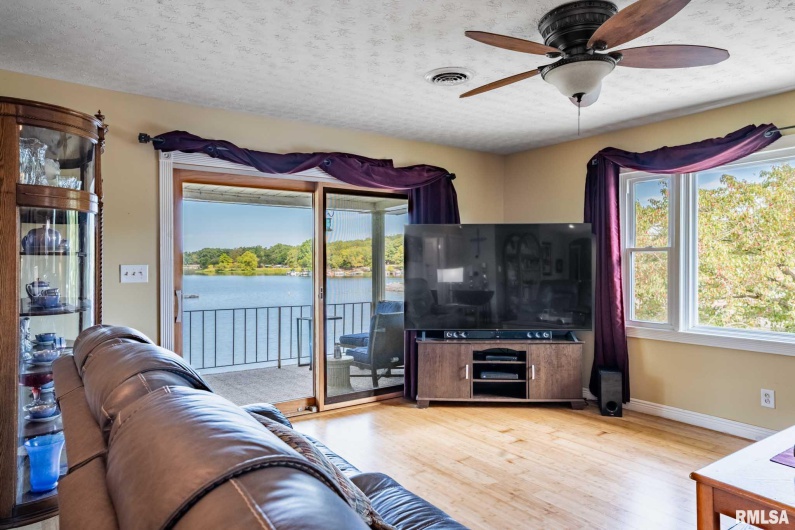 622 Dongola Court, Creal Springs, Illinois 62922, 5 Bedrooms Bedrooms, 0 ,3 BathroomsBathrooms,Residential,For Sale,Dongola,0,RMAQC4267233