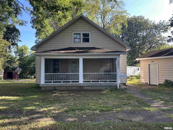 203 12TH Street, Metropolis, Illinois 62960, 3 Bedrooms Bedrooms, 0 ,1 BathroomBathrooms,Residential,For Sale,12TH,0,RMAEB459683